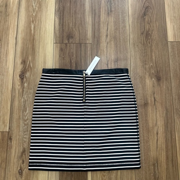 Sanctuary womens Striped Skirt size medium NWT - Picture 5 of 5